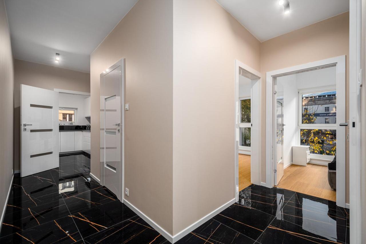 Warsaw Apartments Okrzei 12 Street エクステリア 写真