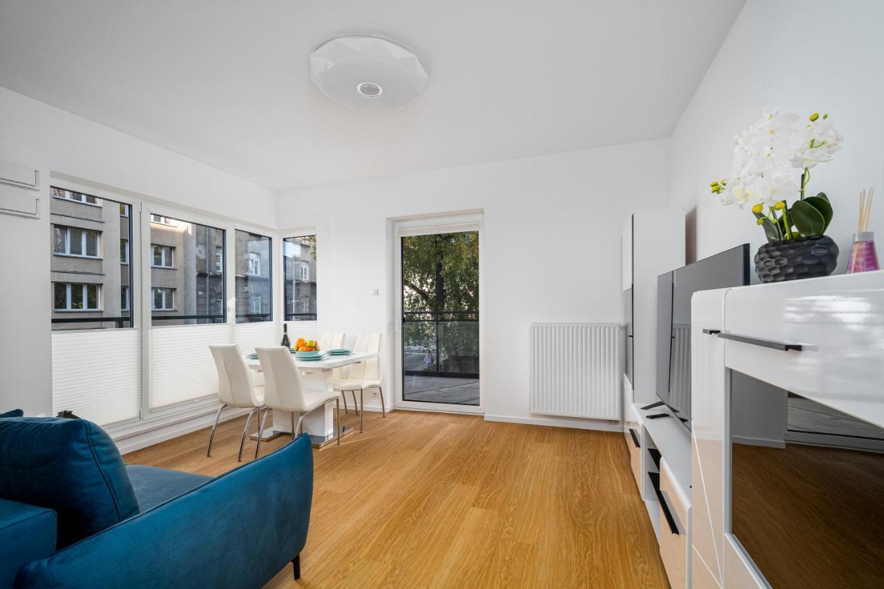 Warsaw Apartments Okrzei 12 Street エクステリア 写真